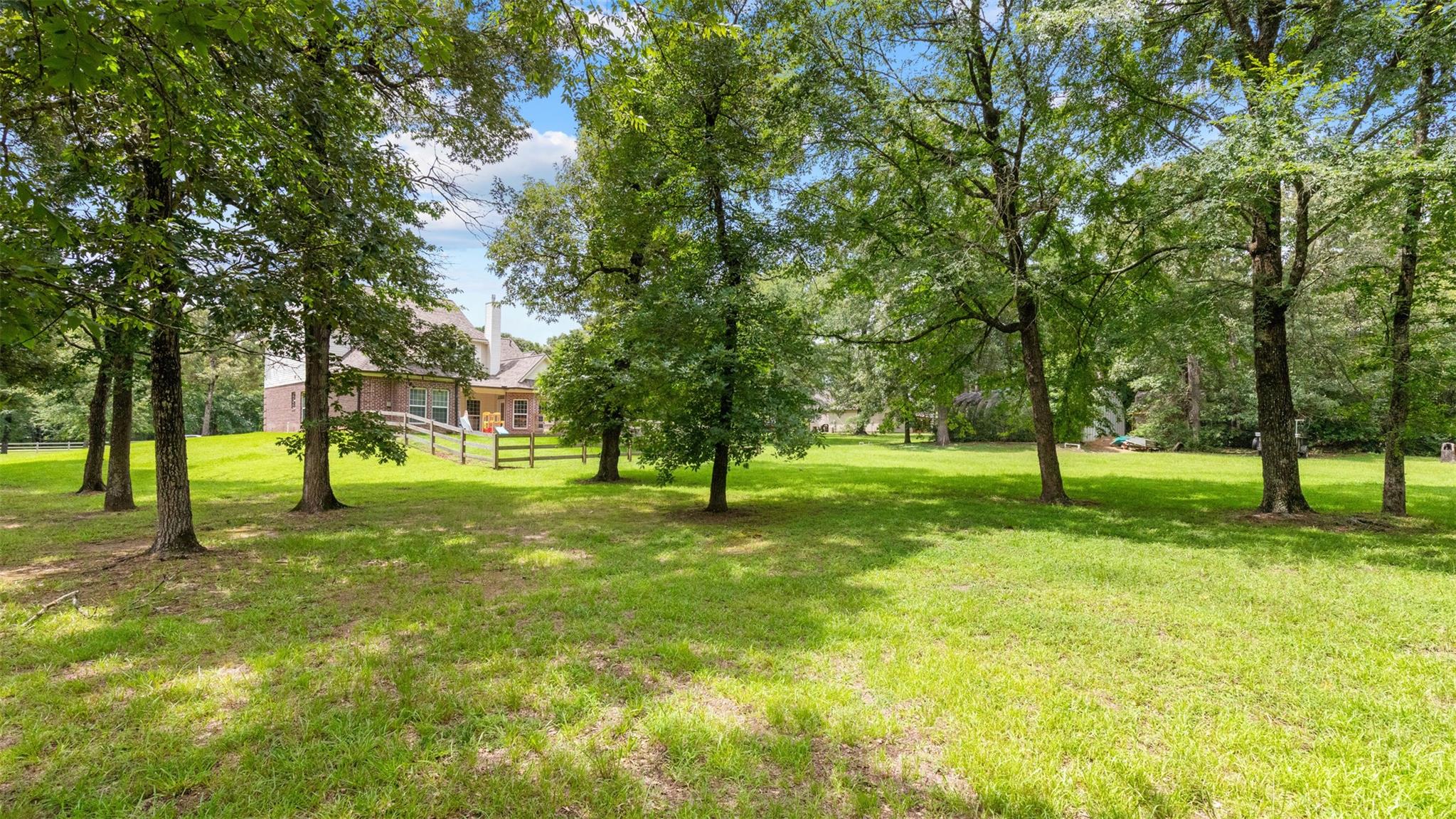 25064 Holly Oaks Court