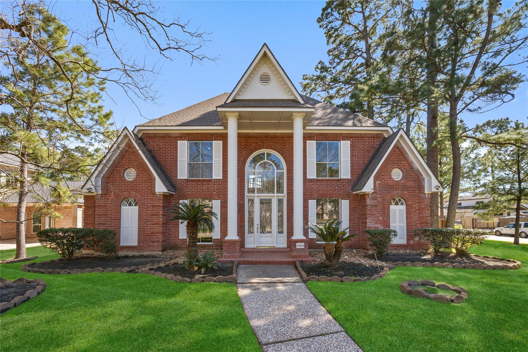 5902 Autumn Dogwood Way