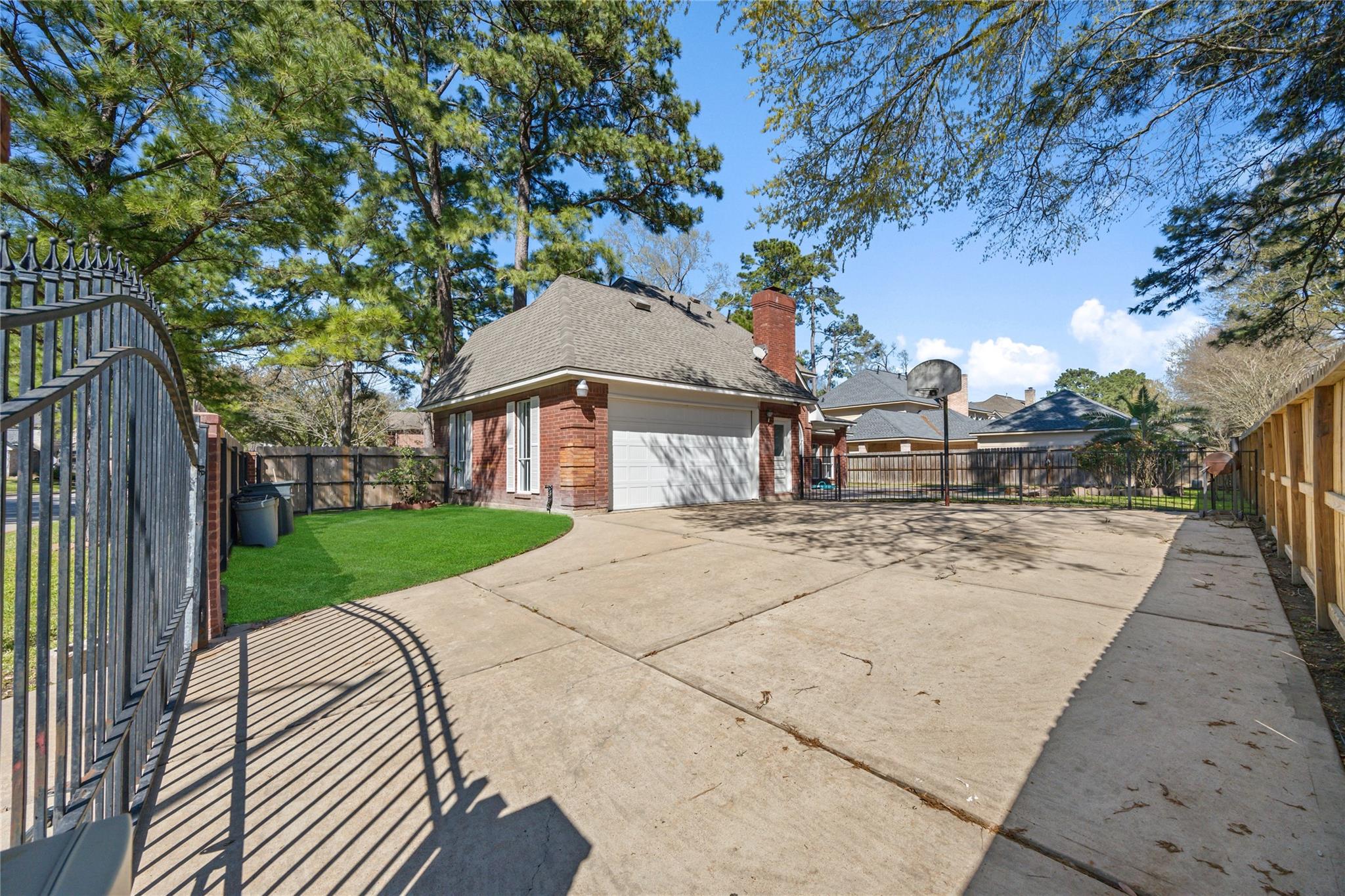 5902 Autumn Dogwood Way
