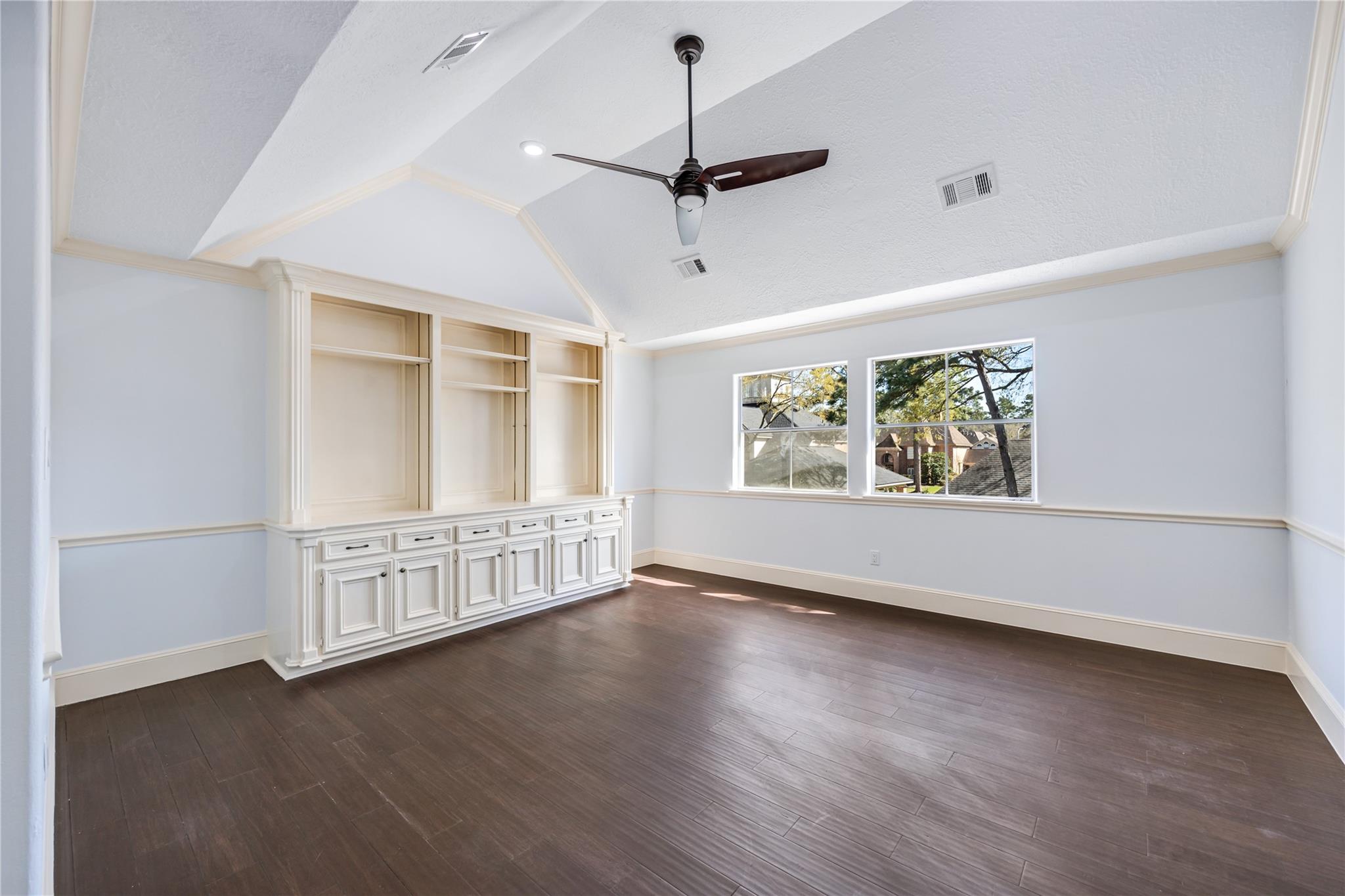 5902 Autumn Dogwood Way