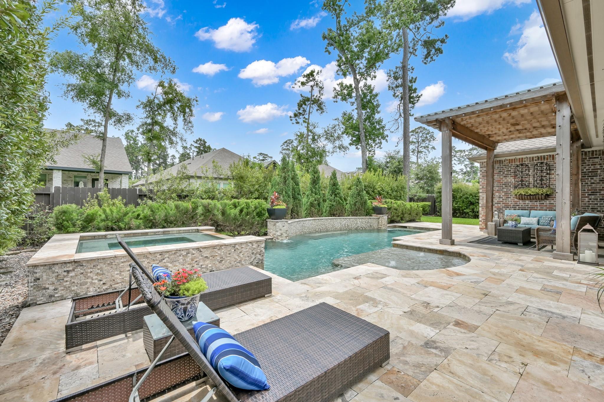 511 Woodsy Pine Court