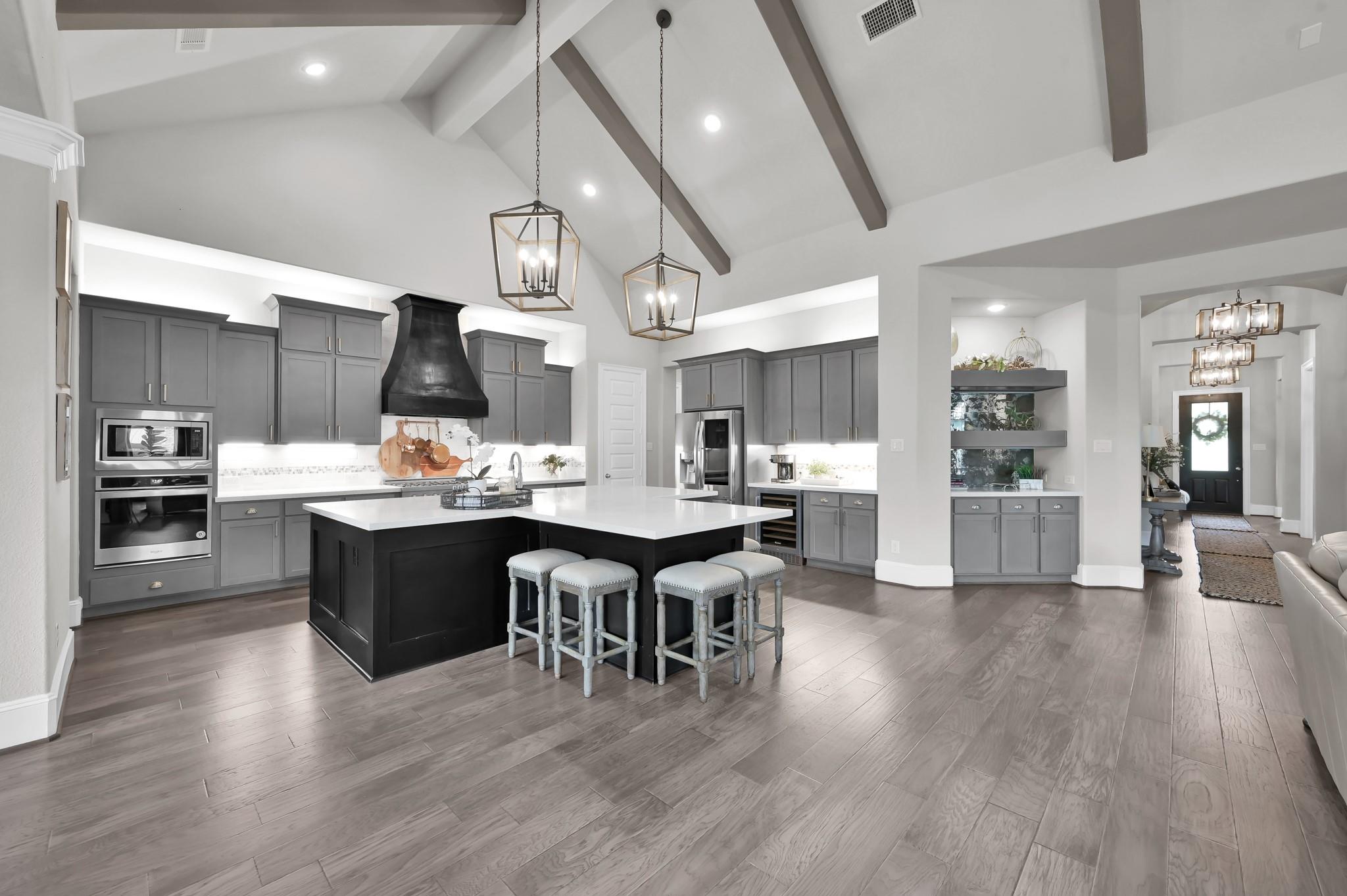511 Woodsy Pine Court