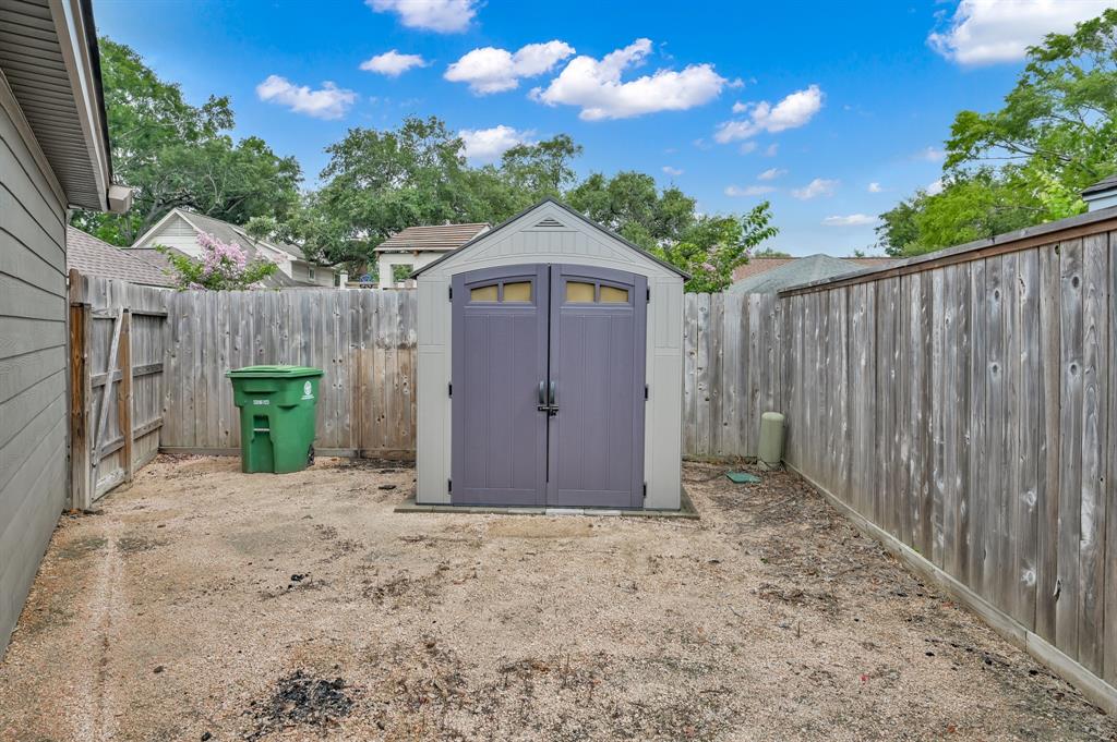 2806 Triway Lane