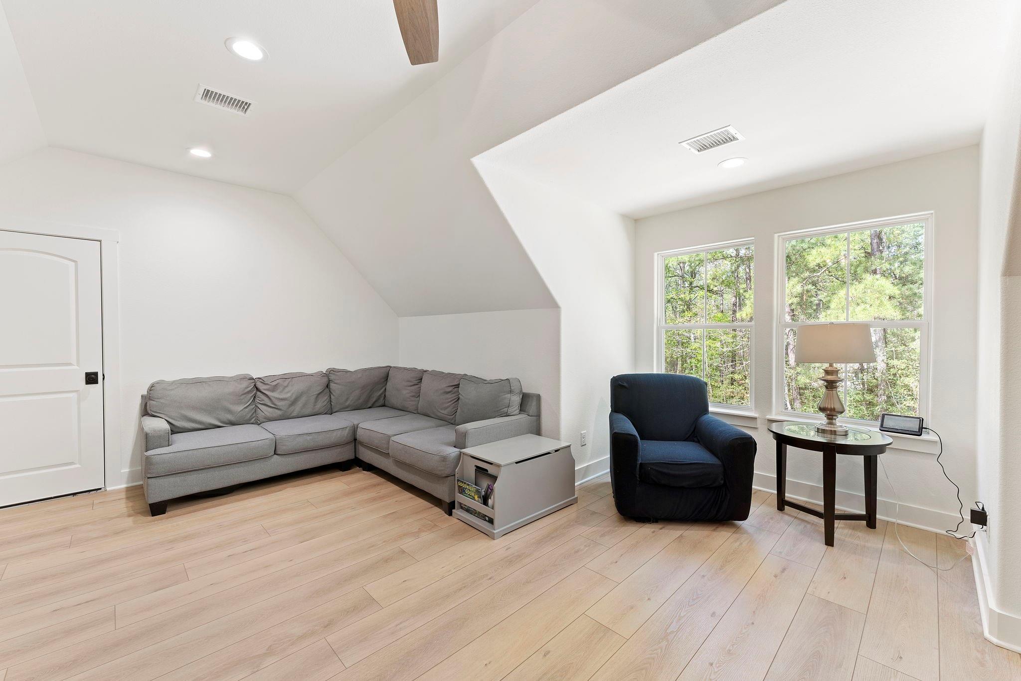 567 Lonestar Road
