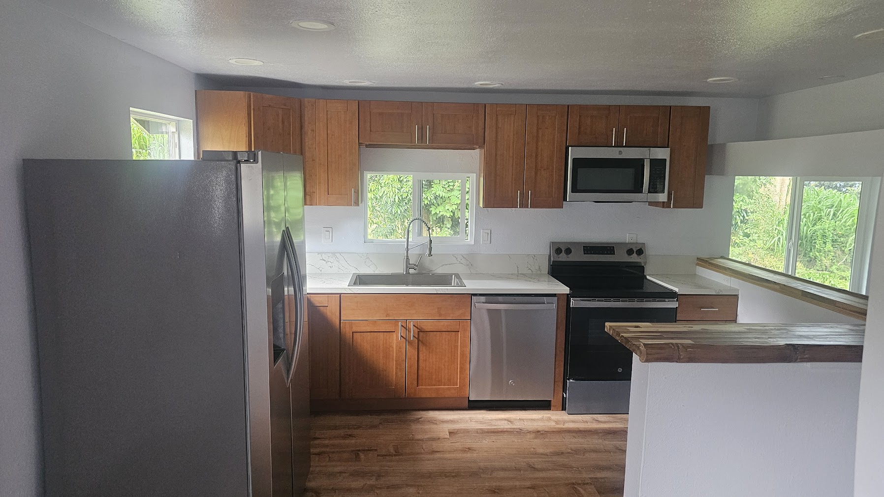 82-6136 ROAD D B