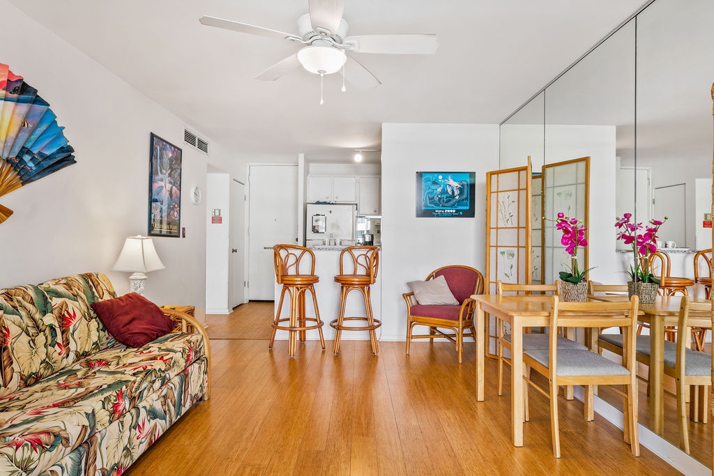 75-5870 KAHAKAI RD 409