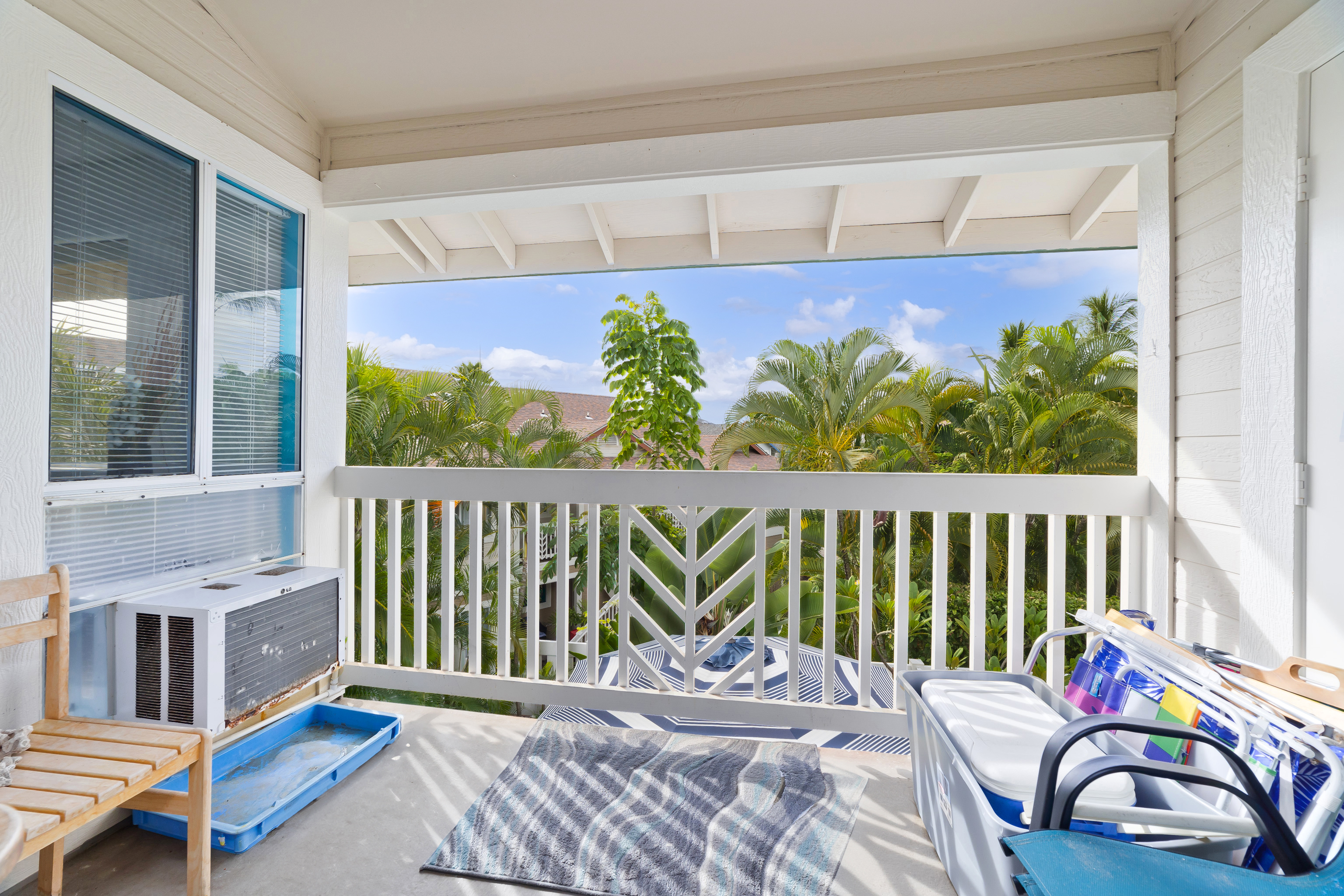 75-6081 ALII DR O201