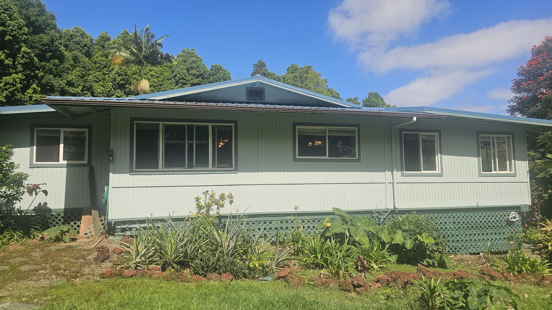 32-1048 OLD MAMALAHOA HIGHWAY