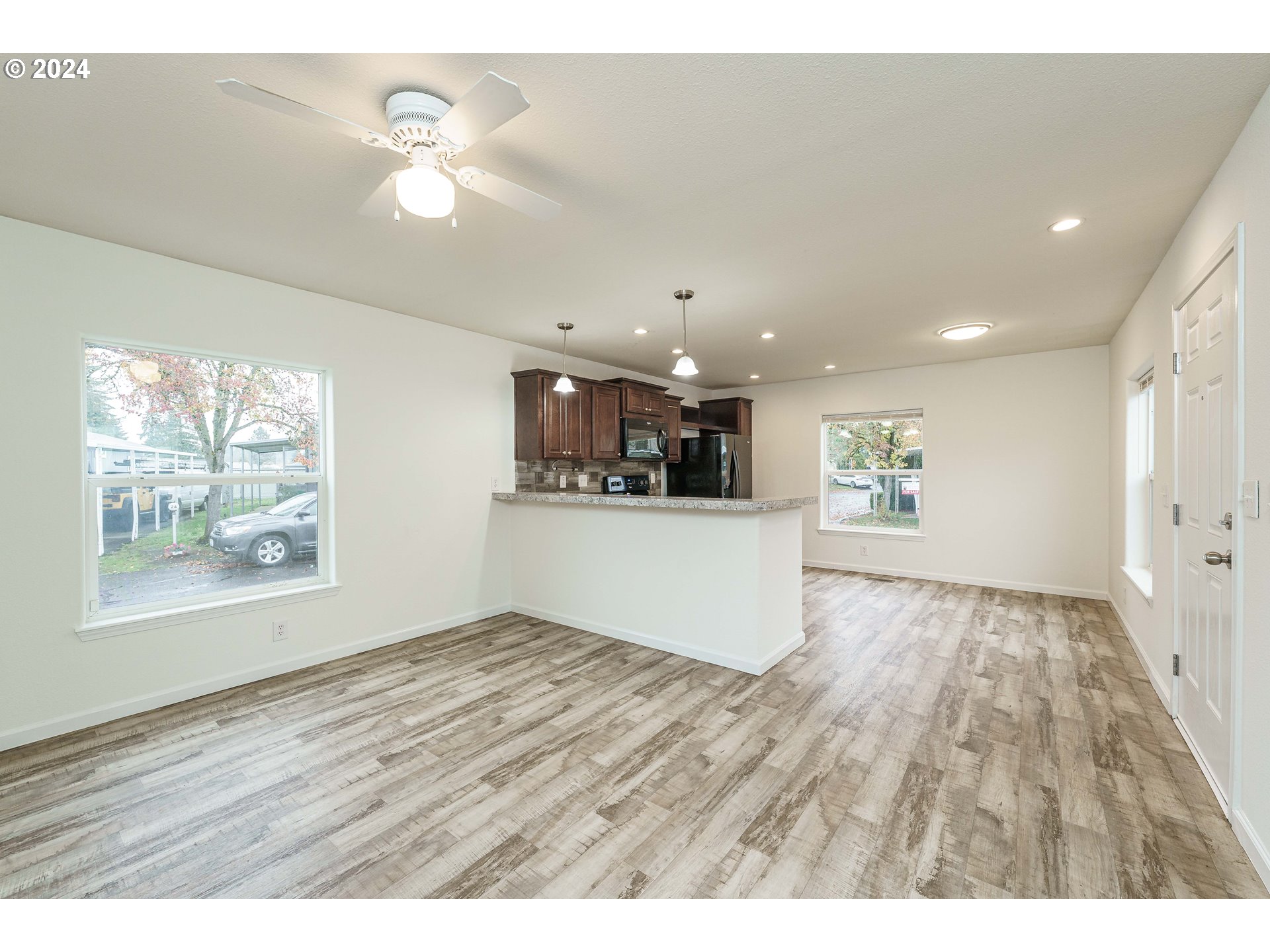 3921 E FOURTH PLAIN BLVD 41