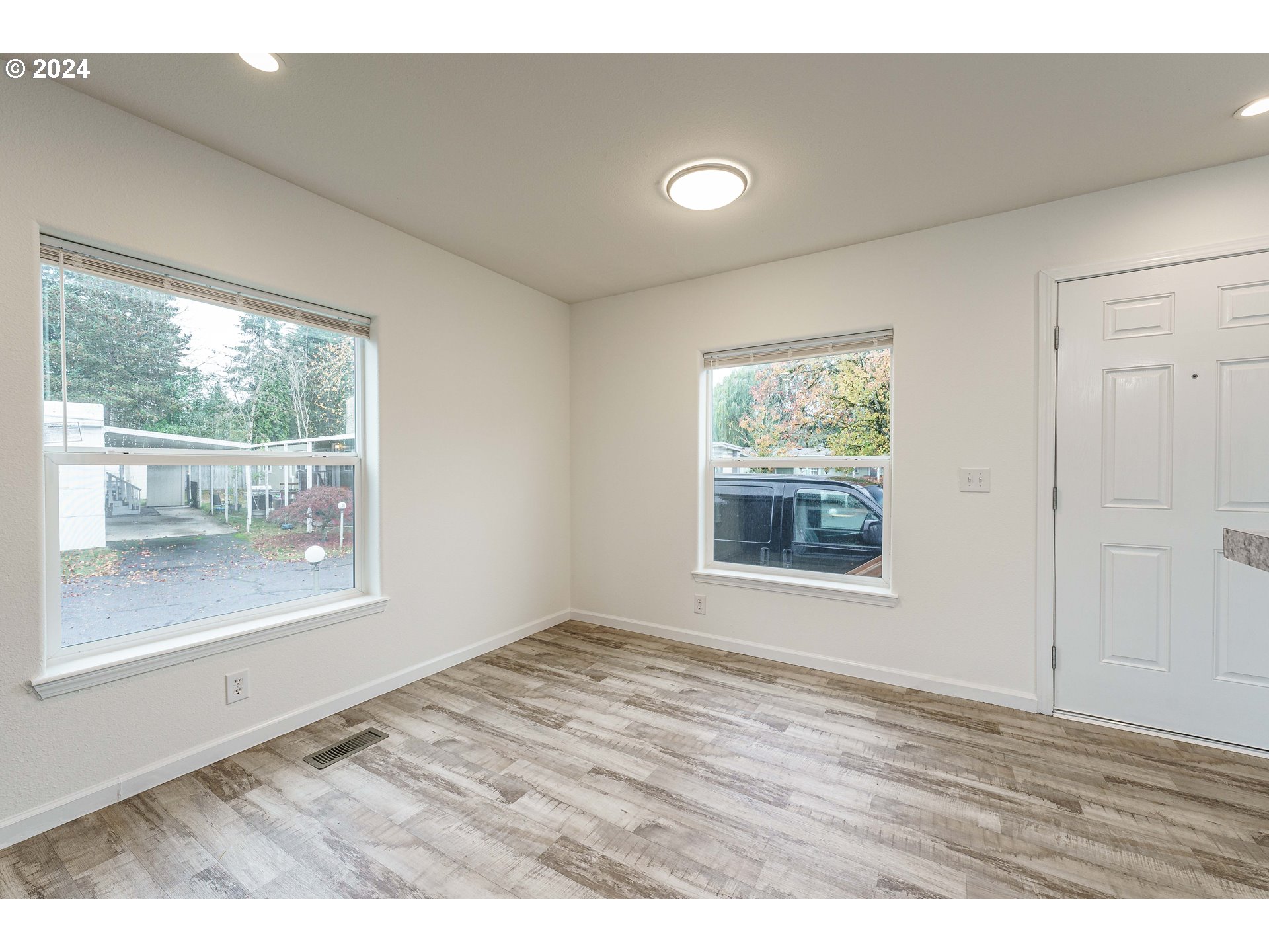 3921 E FOURTH PLAIN BLVD 41