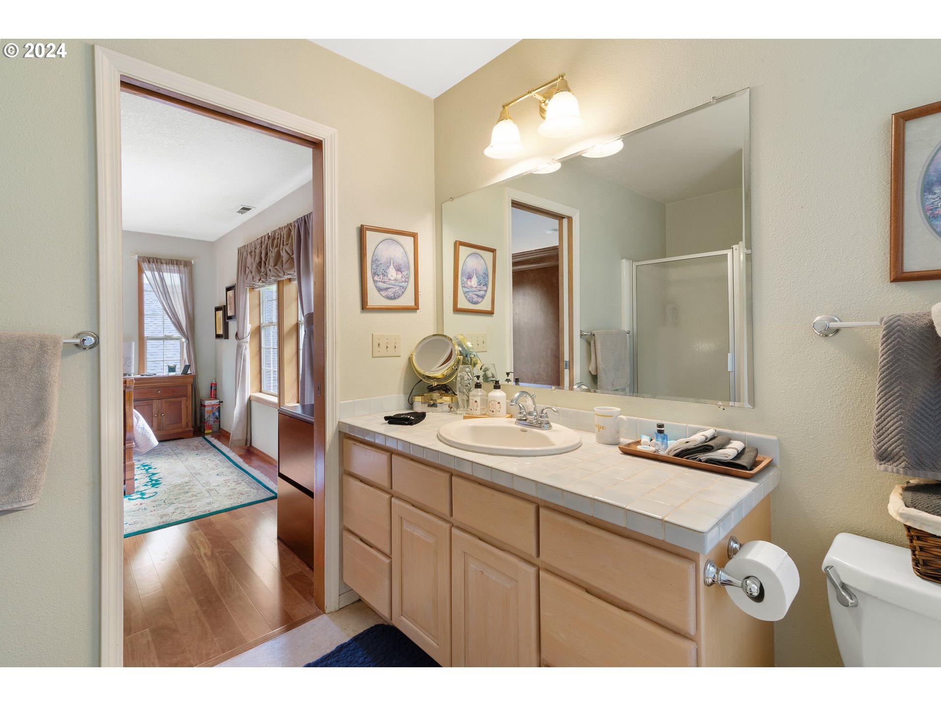 1617 SE SOLOMON LOOP