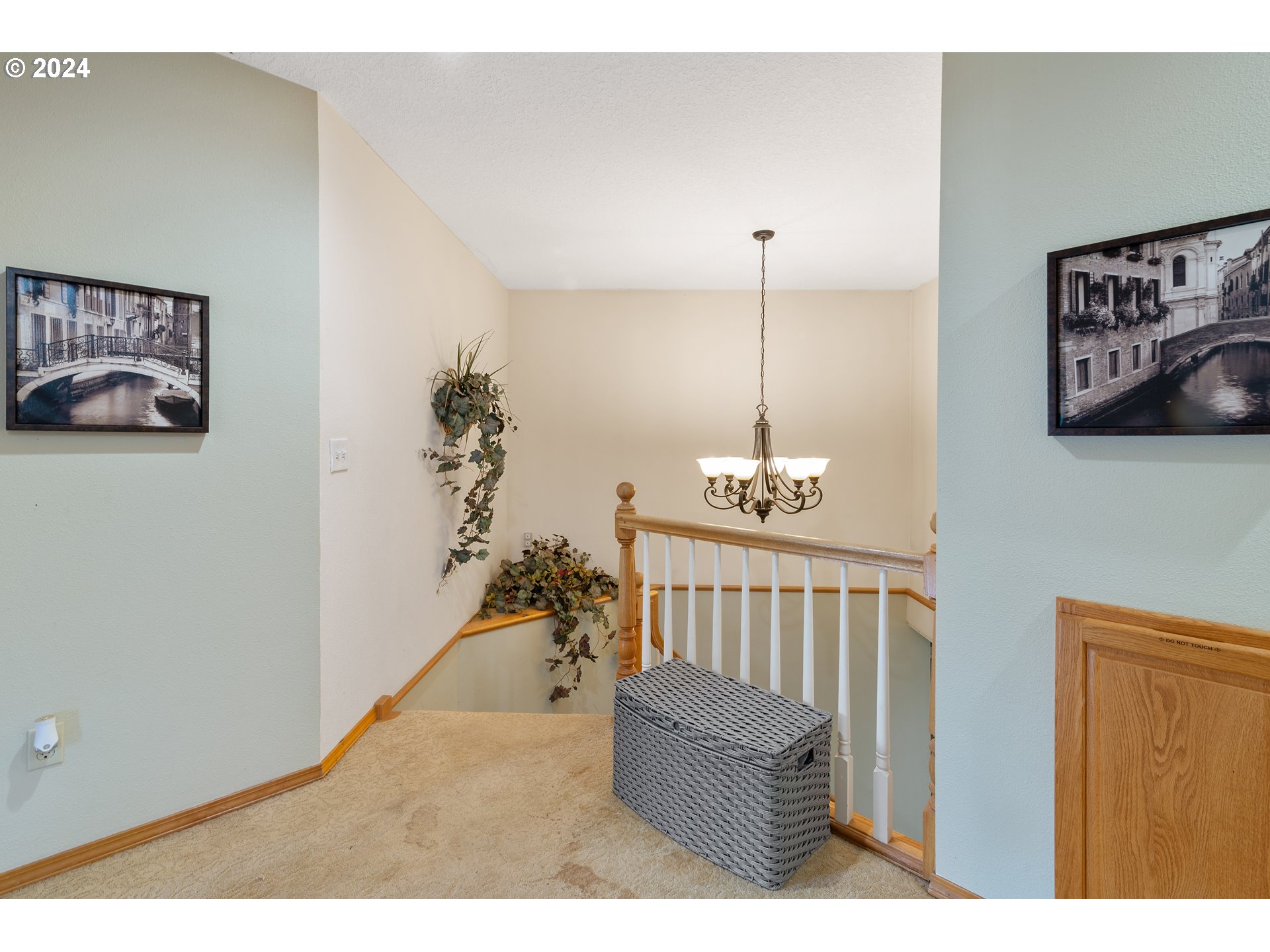 1617 SE SOLOMON LOOP