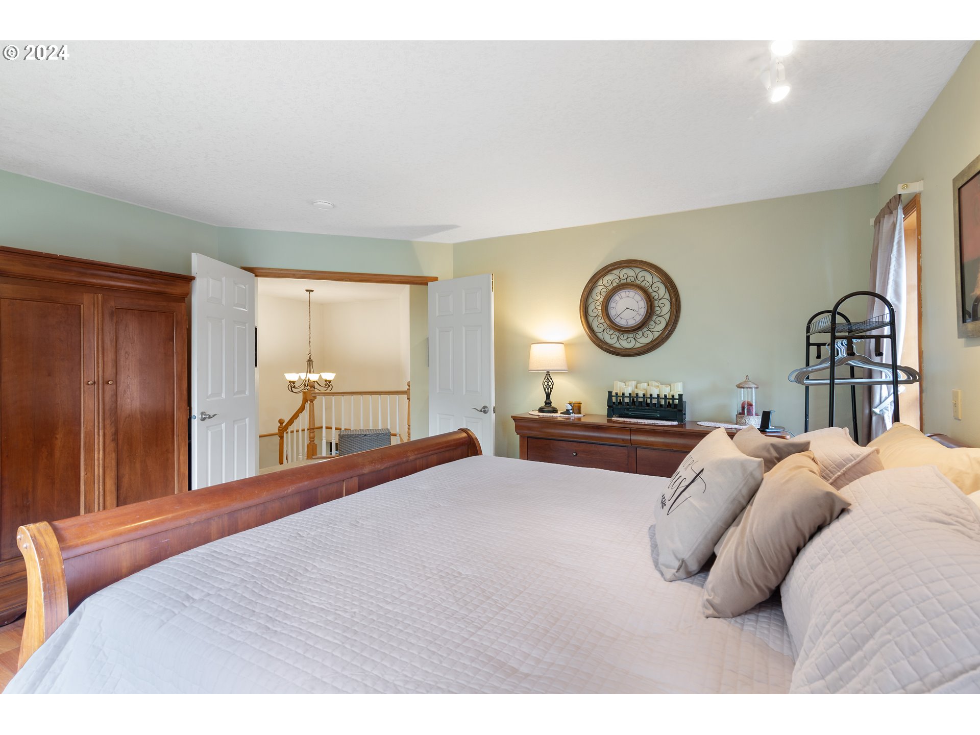 1617 SE SOLOMON LOOP