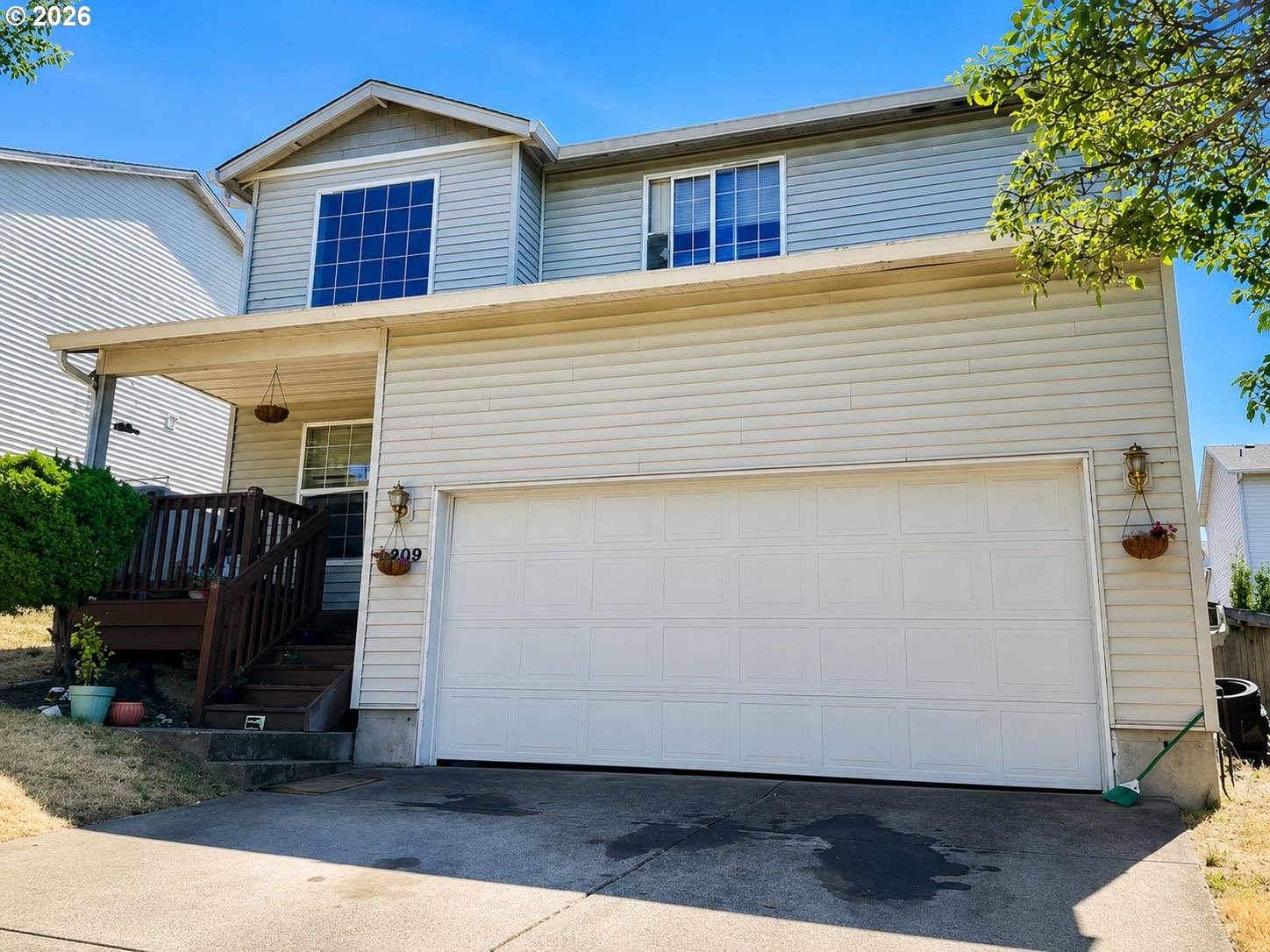 1209 W 32ND CIR