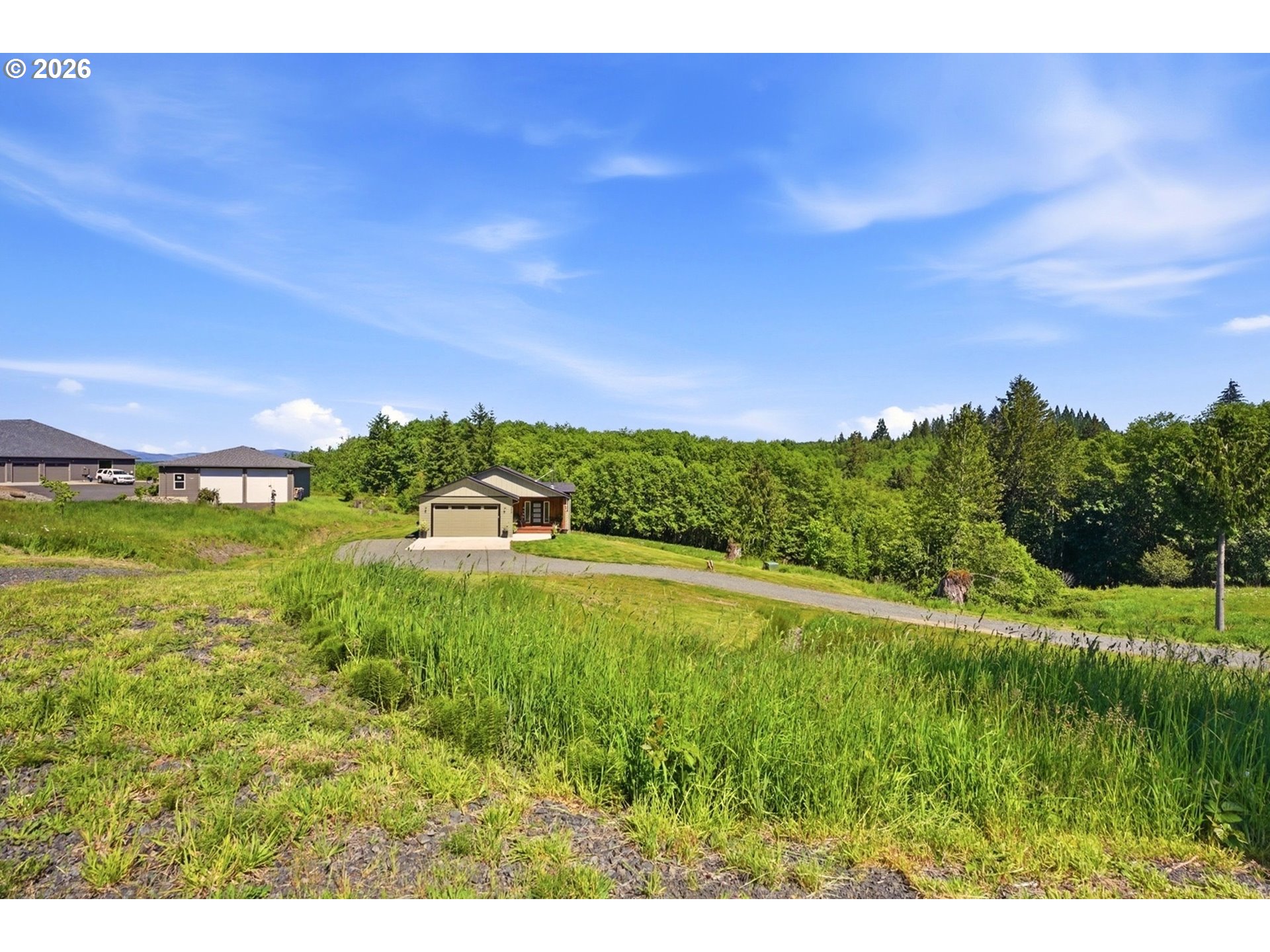 200 RED HAWK DR