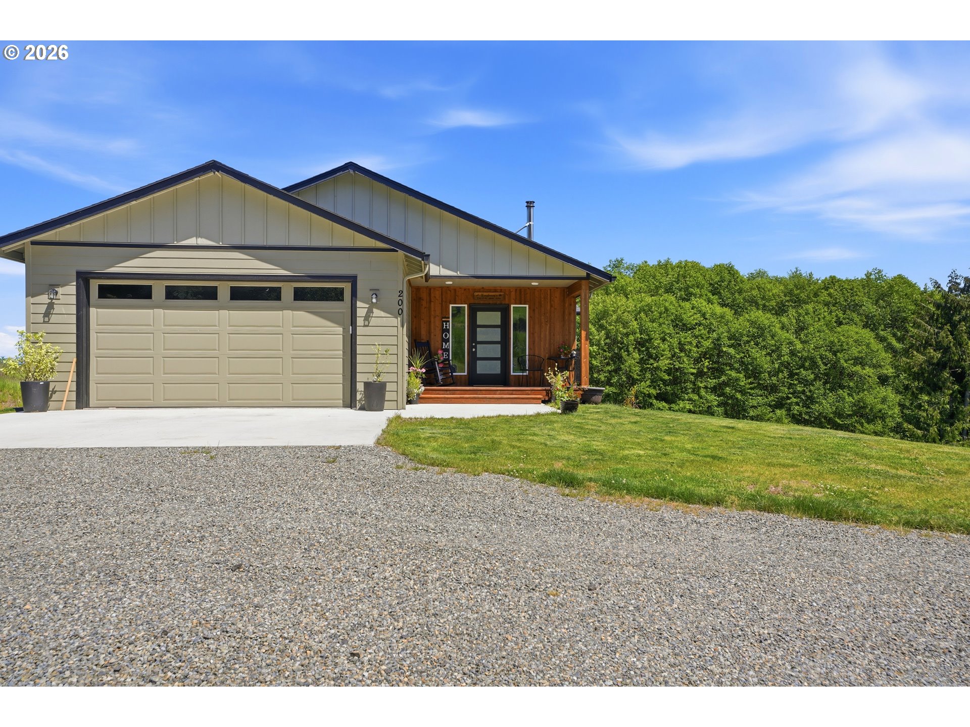 200 RED HAWK DR