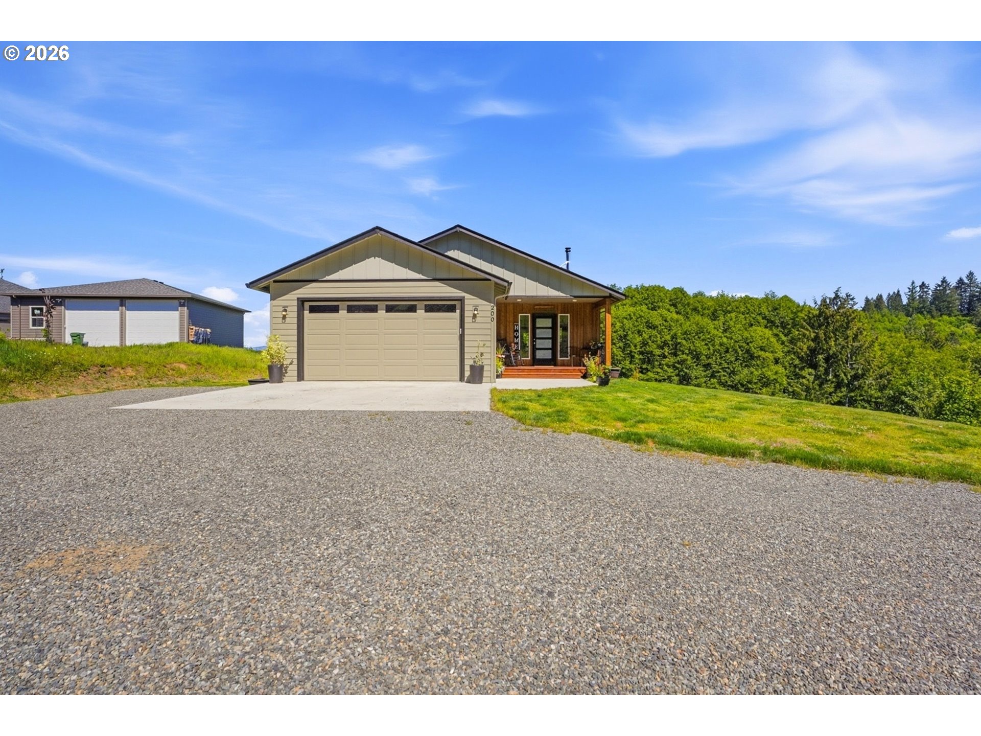 200 RED HAWK DR