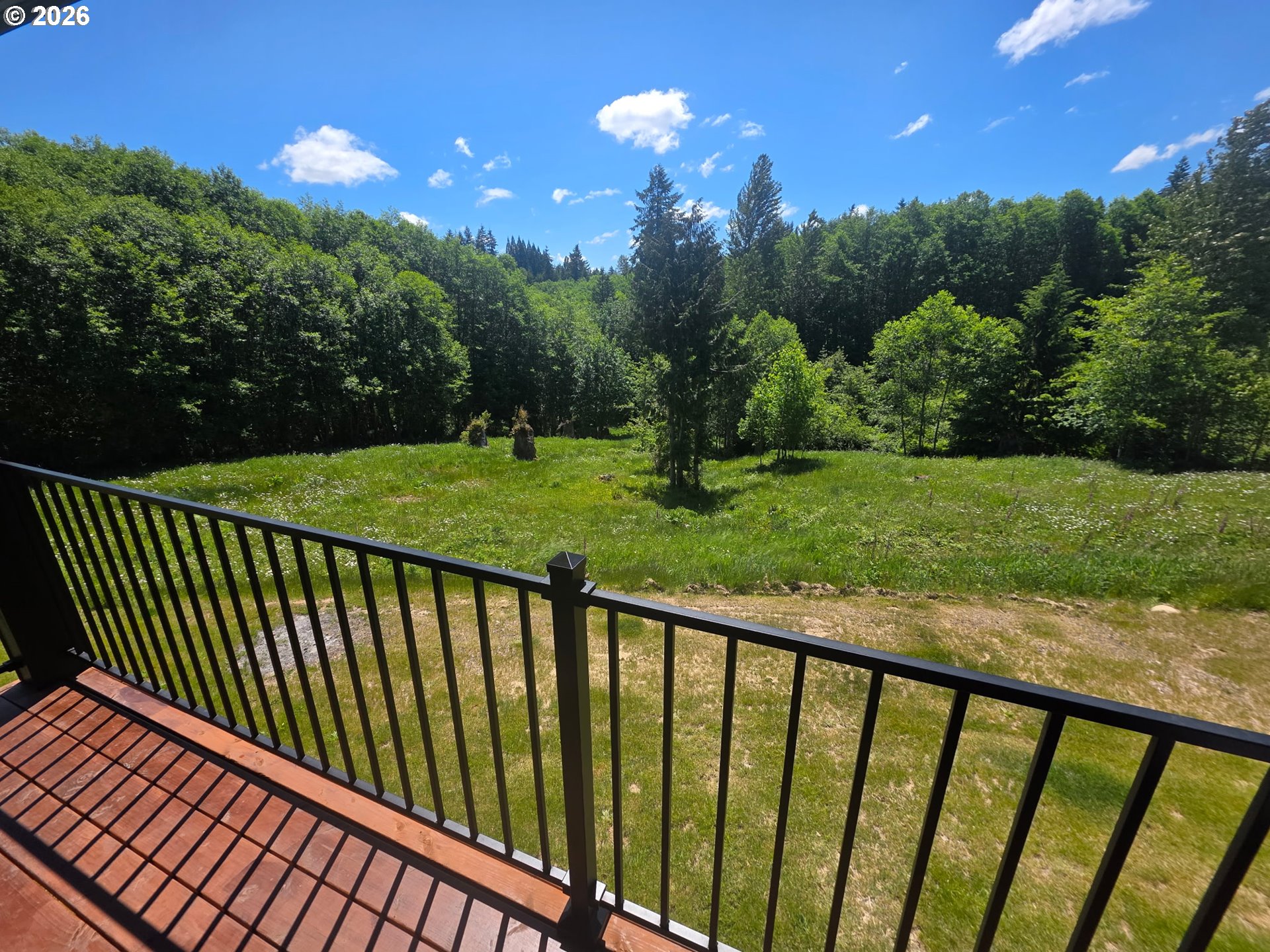 200 RED HAWK DR