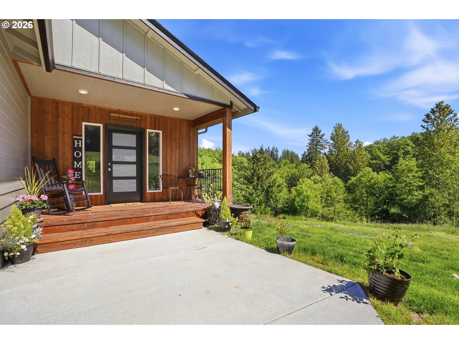 200 RED HAWK DR
