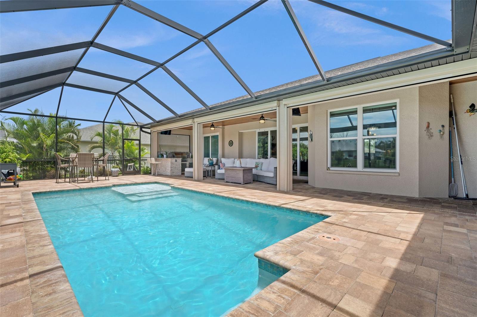 158 MARINER LN