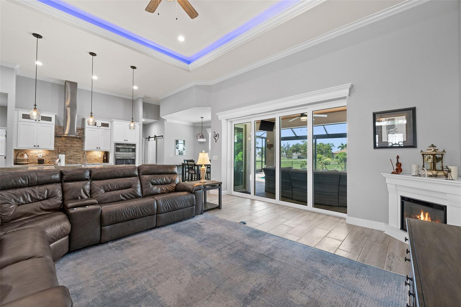 158 MARINER LN
