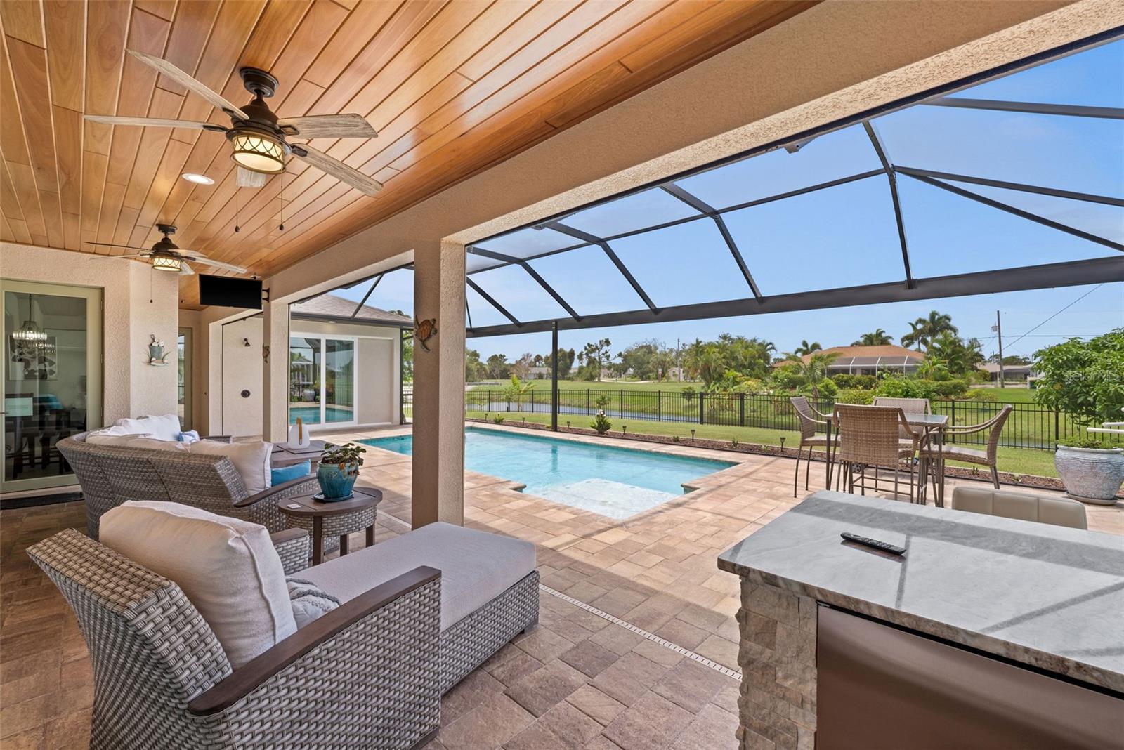 158 MARINER LN