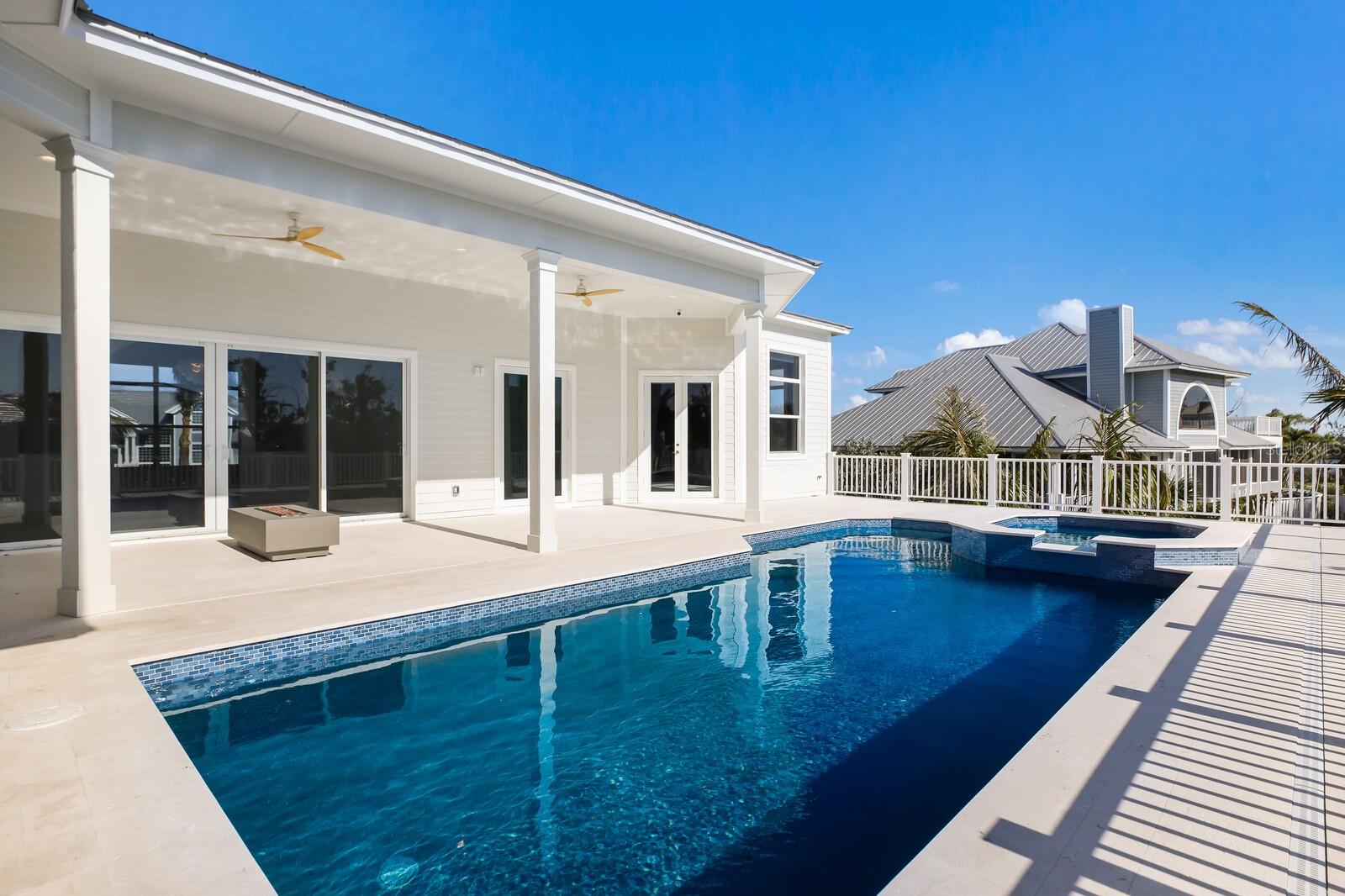 16121 SUNSET PINES CIR