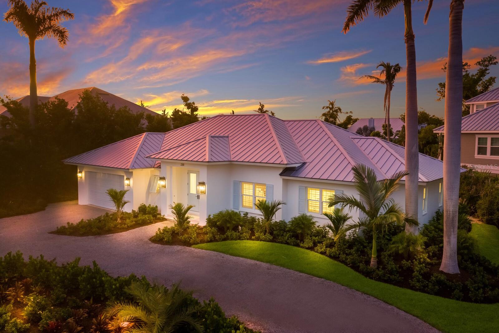 220 WATERWAYS AVE