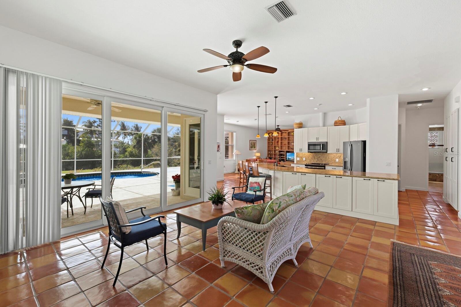 4658 ARLINGTON DR