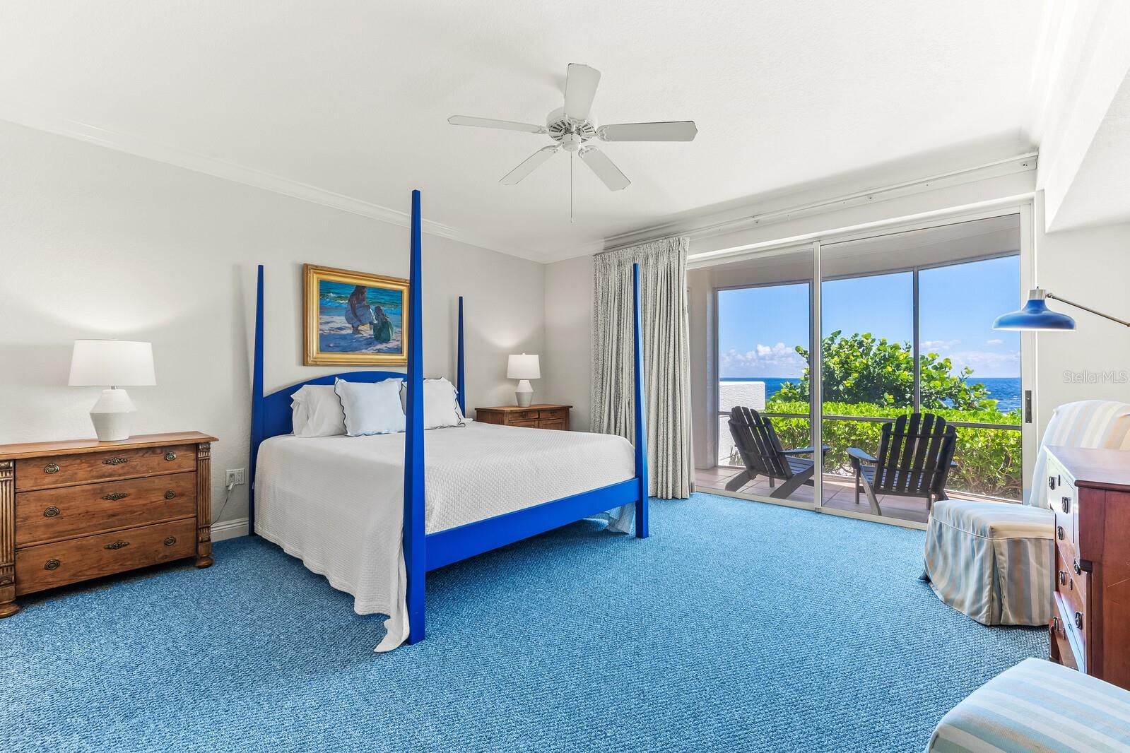 819 HARBORSHORE DR #1B