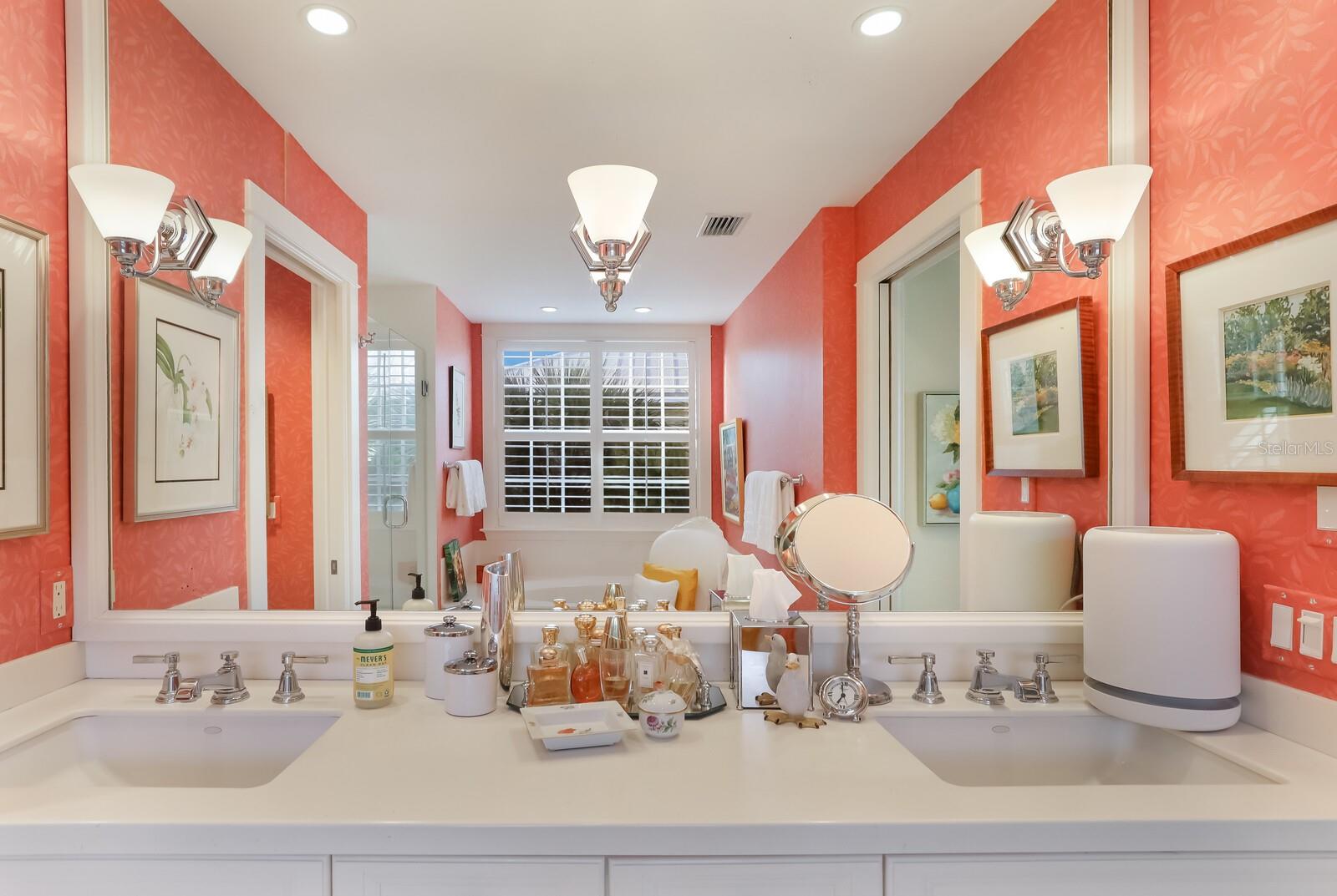 521 BUTTONWOOD BAY DR