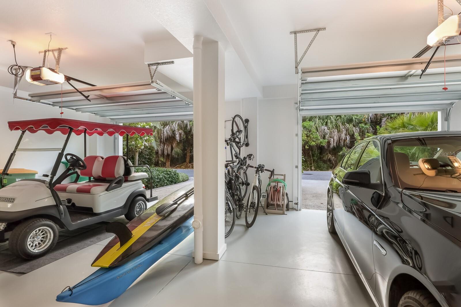 521 BUTTONWOOD BAY DR