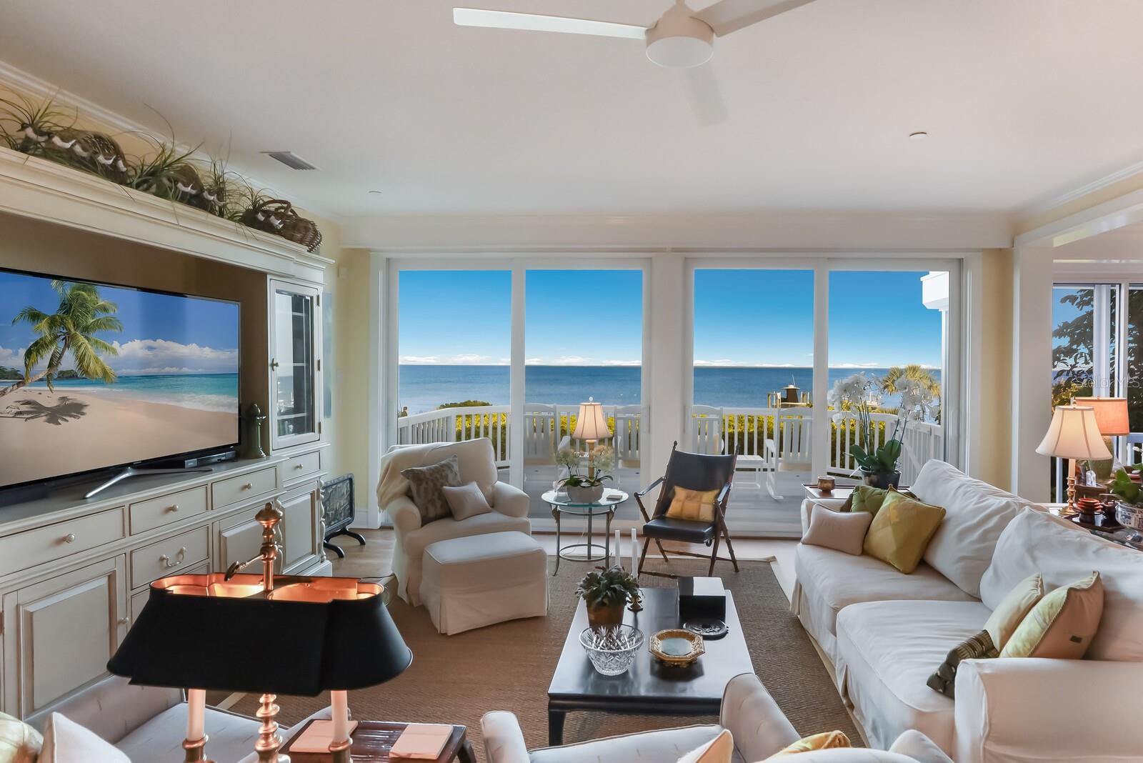 521 BUTTONWOOD BAY DR