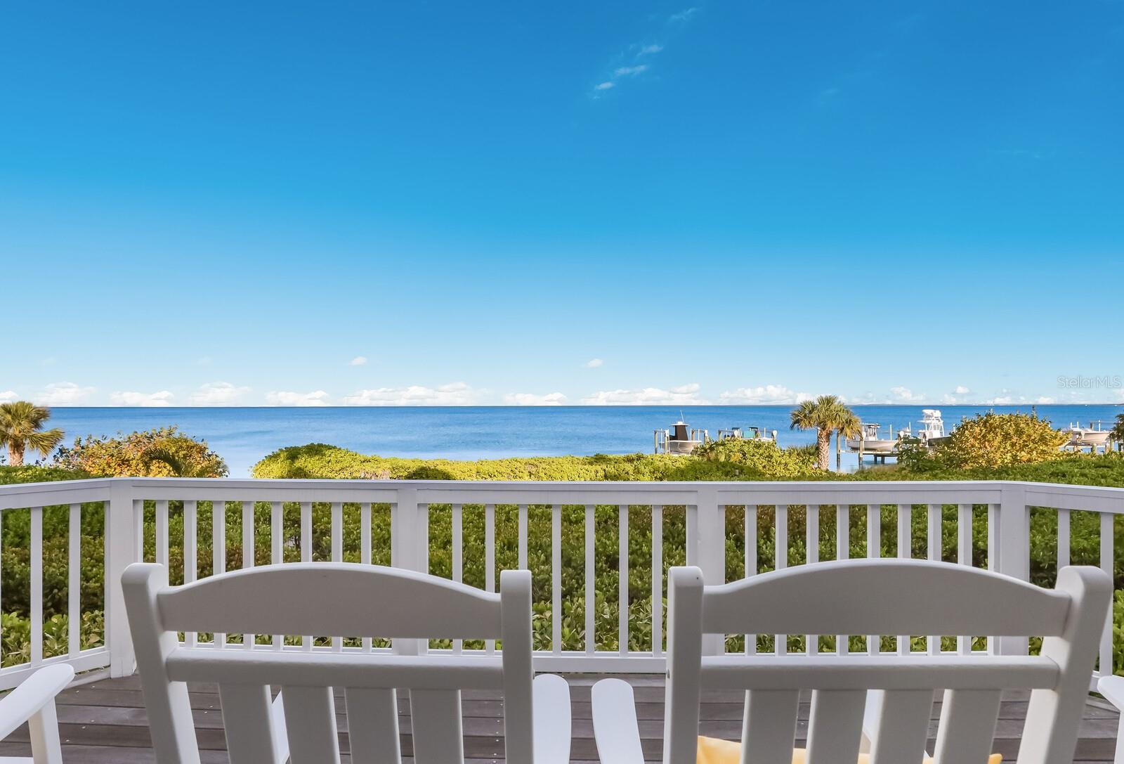 521 BUTTONWOOD BAY DR