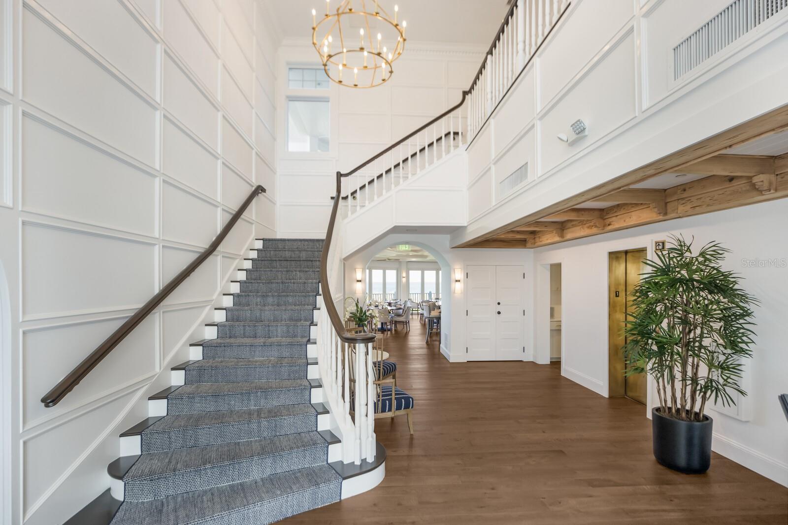 521 BUTTONWOOD BAY DR