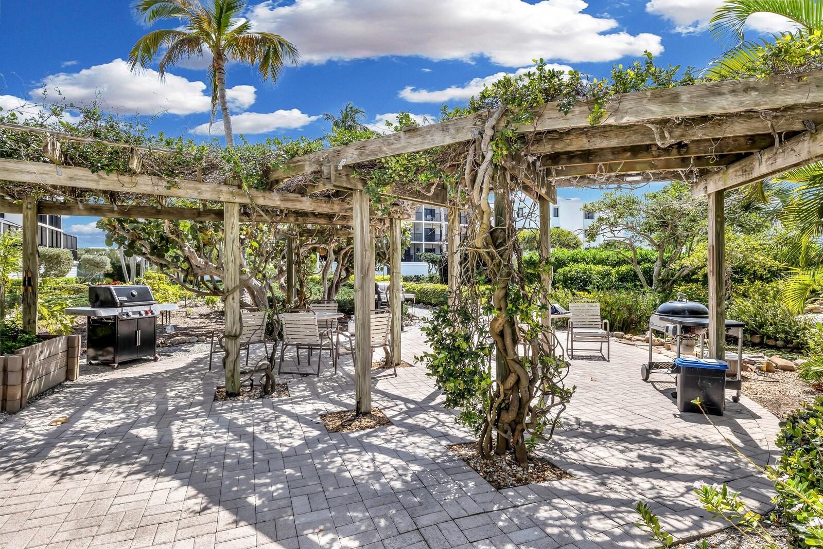 5700 GULF SHORES DR #A312