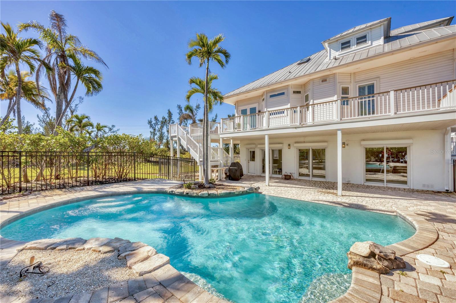 16251 SUNSET PINES CIR