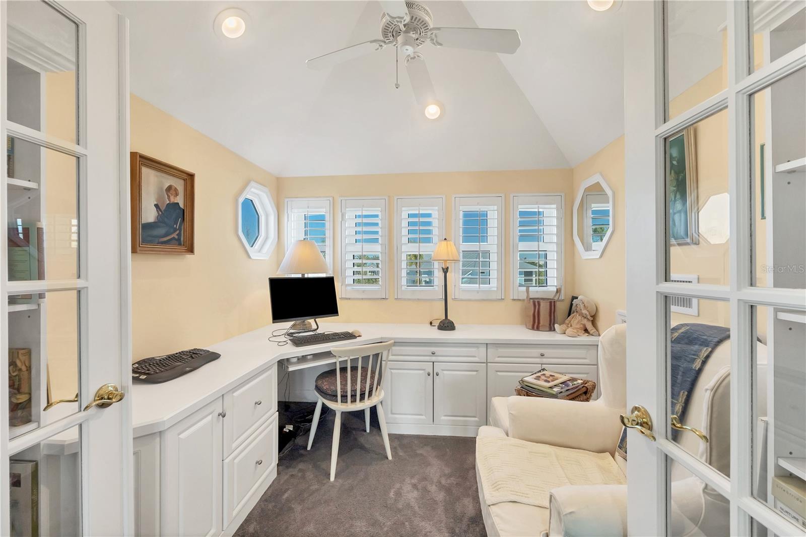 16251 SUNSET PINES CIR