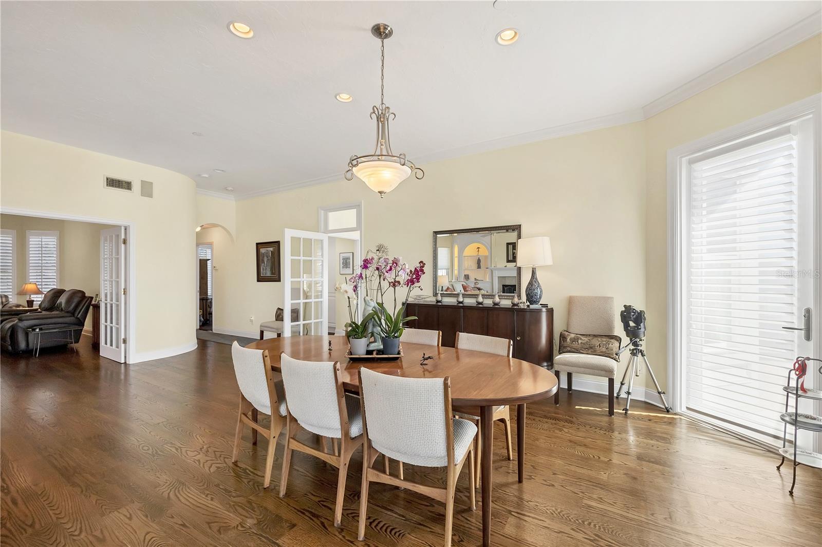 16251 SUNSET PINES CIR