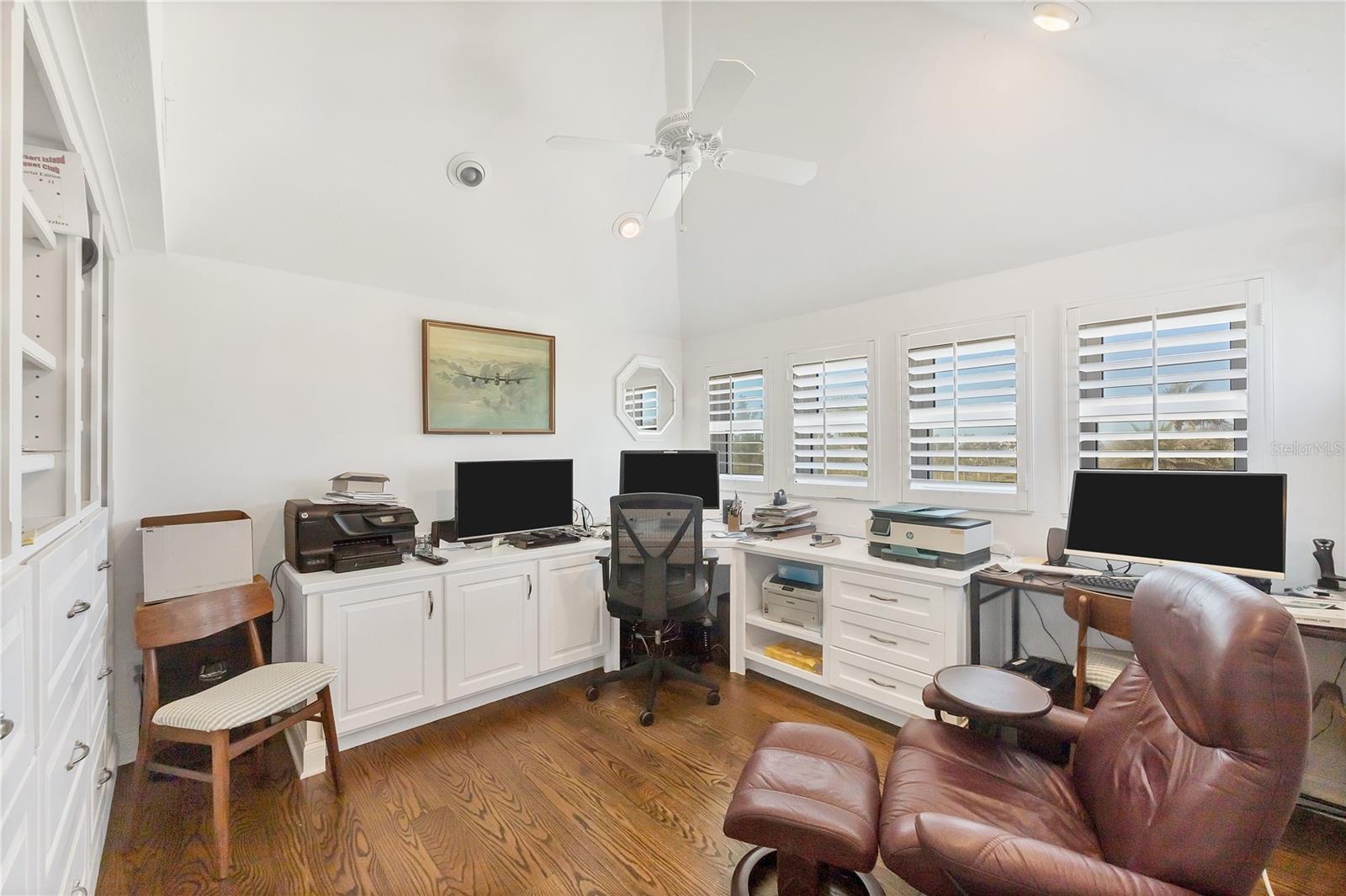 16251 SUNSET PINES CIR