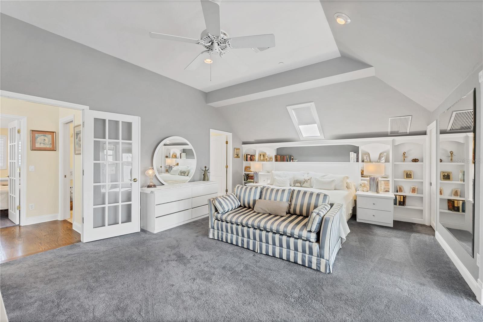 16251 SUNSET PINES CIR