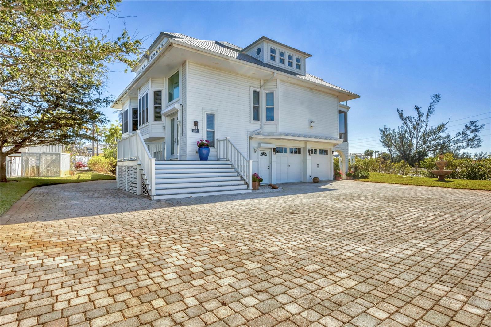 16251 SUNSET PINES CIR