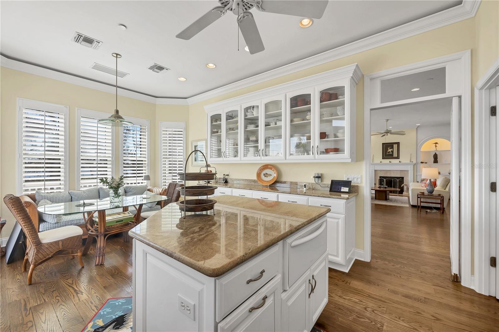 16251 SUNSET PINES CIR