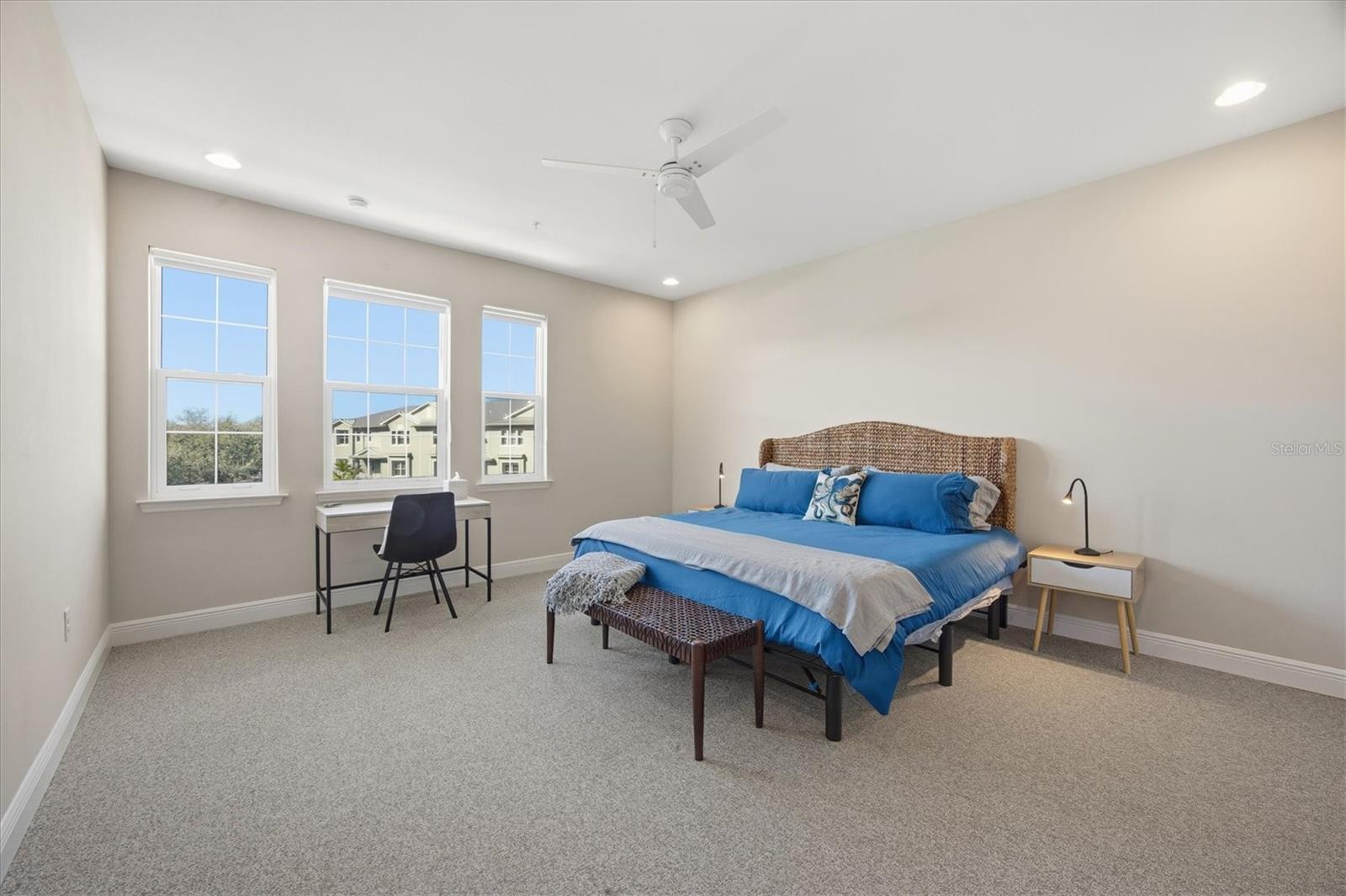 10435 PILOTHOUSE CIR #125