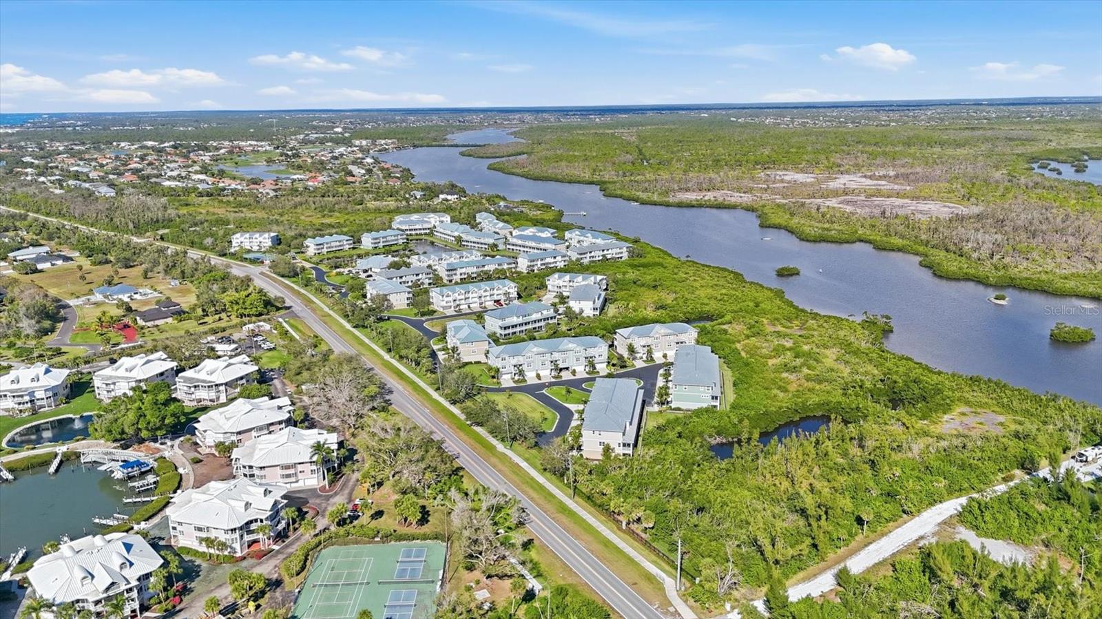 10435 PILOTHOUSE CIR #125