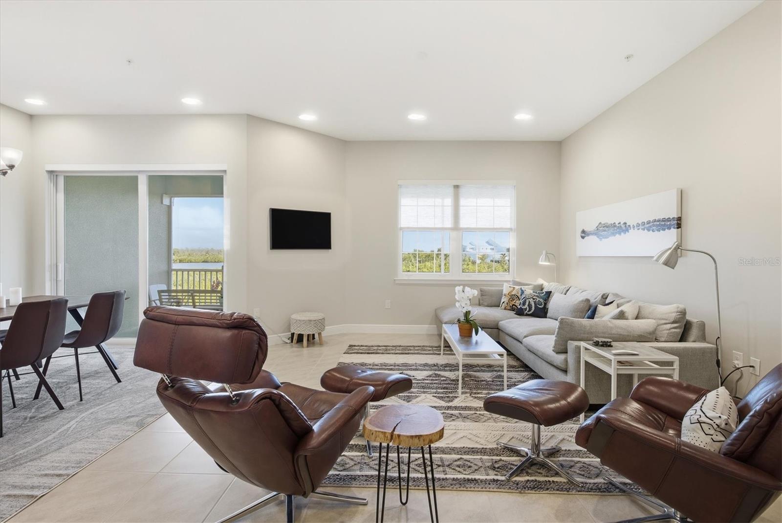 10435 PILOTHOUSE CIR #125