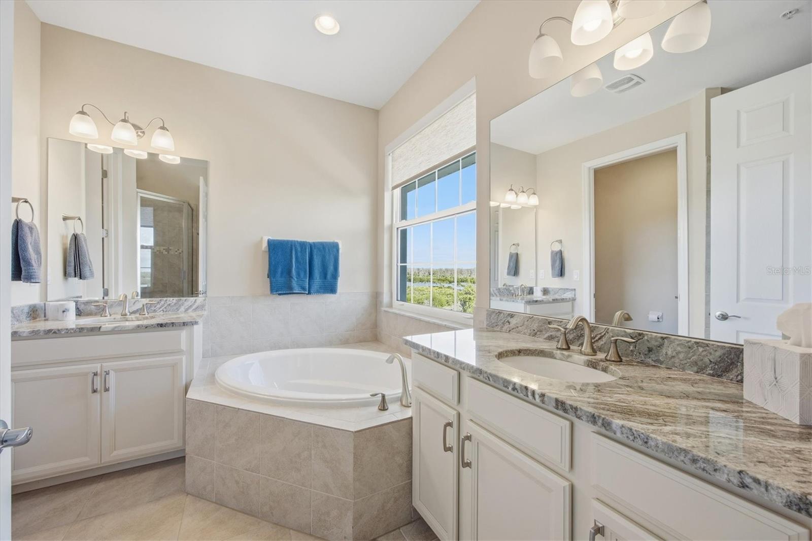 10435 PILOTHOUSE CIR #125