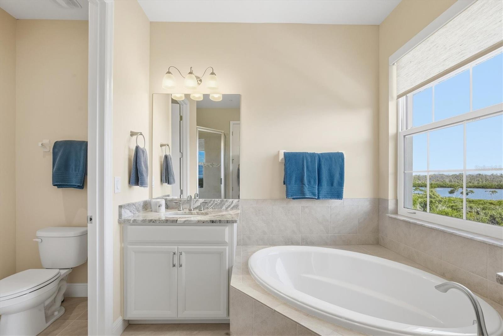 10435 PILOTHOUSE CIR #125