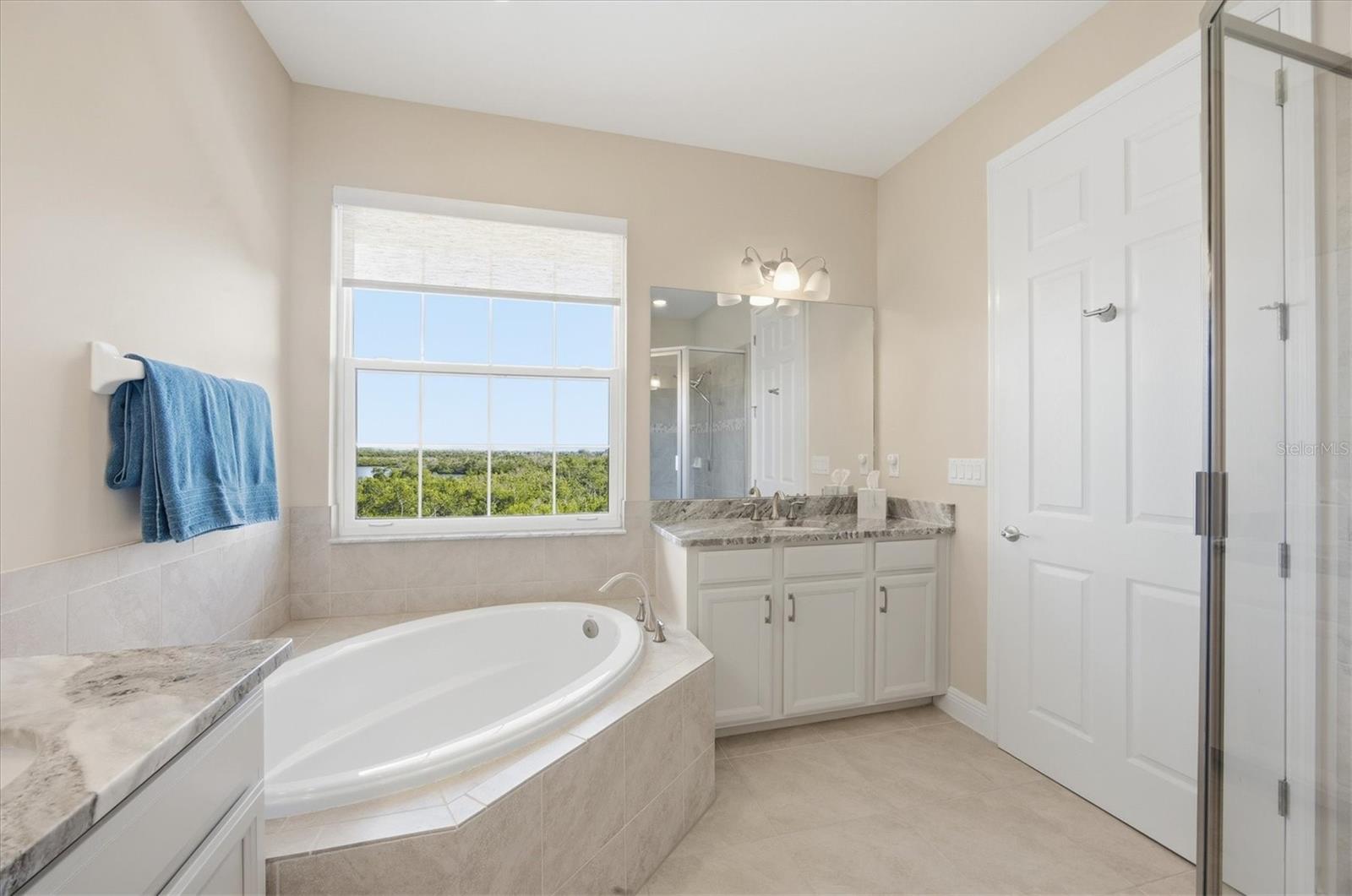 10435 PILOTHOUSE CIR #125