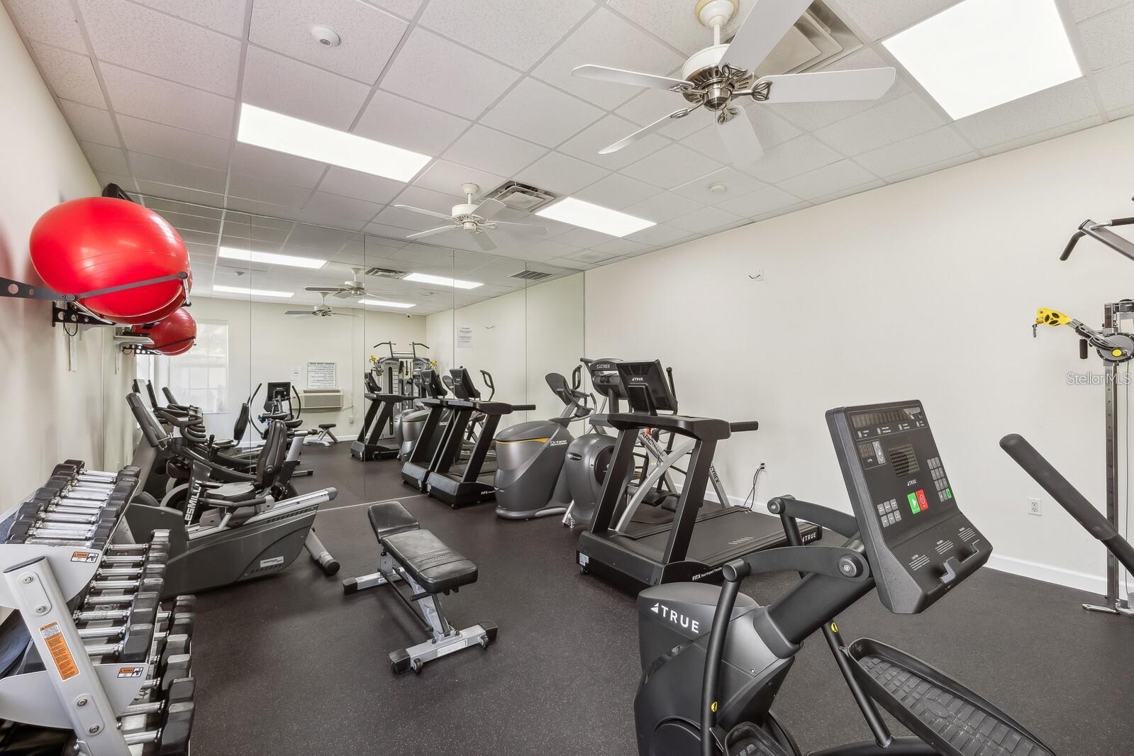 10435 PILOTHOUSE CIR #125